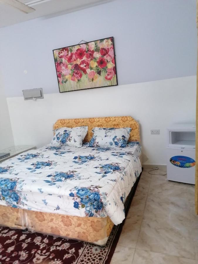 Hai Alturath Apartment นิซวา ภายนอก รูปภาพ